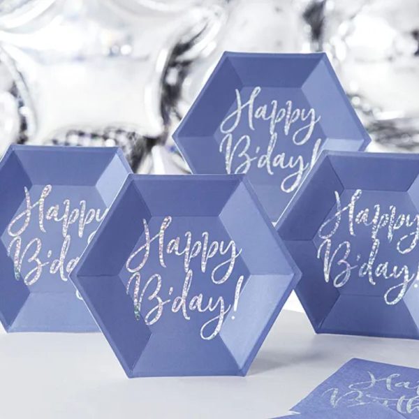 Granatowe papierowe talerzyki z holograficznym napisem. Ozdoba stołu na urodziny.
