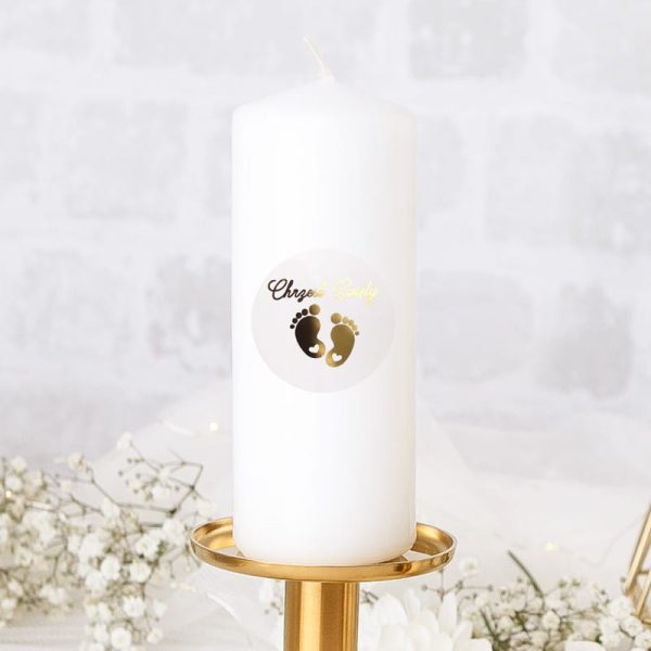 Pieńkowa świeca stołowa z naklejką Małych Stópek, dekoracyjna świec na stół na Chrzest Święty