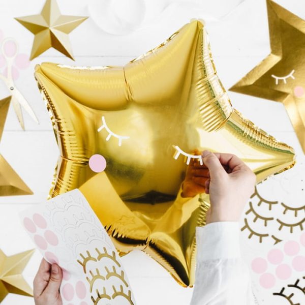 Balon foliowy w złotym kolorze w kształcie gwiazdki, dekoracja sali na urodzinki i inne wyjątkowe okazje