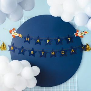 Baner dekoracyjny urodzinowy w motywie z samolotami, literki w gwiazdkach
