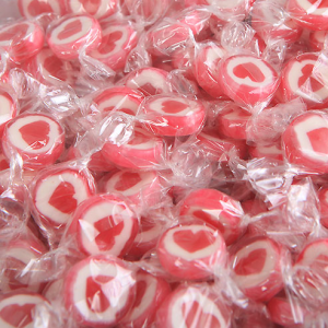 Cukierki na podziękowanie dla gości. Słodkie cukierki w serduszami Love Candies. Opakowanie 330 szt.