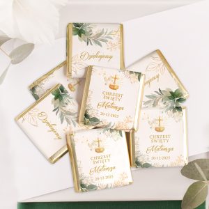 Czekoladki z personalizowaną etykietą dla gości, personalizowane podziękowania dla gości z okazji Chrztu Świętego, belgisjkie czekoladki w ozodbnych, personalizowanych etykietach z imieniemd ziecka