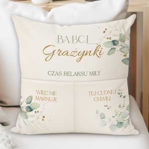 Personalizowana poduszka z kieszeniami dla babci. Poduszka dekoracyjna dla babci na prezent.