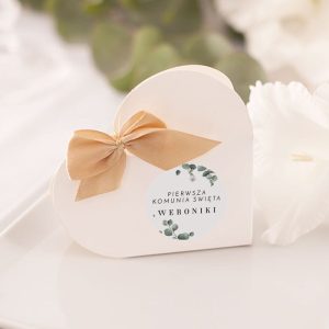 Pudełeczka w kształcie serca na prezenty dla gości na Komunię Świętą