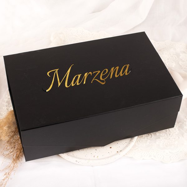 Pudełko z imieniem na Komunię elegancki box.
