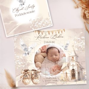 PUZZLE-Podziekowanie-Dla-Babci-na-Chrzest Puzzle z fotografią niemowlęcia śpiącego w kołysce, z białymi gołębiami i motywem kościoła w tle. W górnej części widoczny napis "Chrzest Święty Podziękowanie".