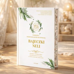 Elegancka okładka książki z tytułem 'Bajeczki Neli', z elementami roślinnymi i złotym napisem, na tle miękkiego wnętrza z jasnym oświetleniem.