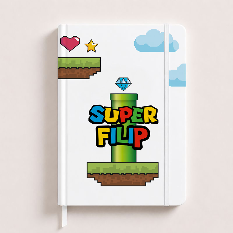 Notesz z grafiką w stylu retro, przedstawiający rurę, serce, gwiazdę i diament na białym tle z napisem "SUPER FILIP".