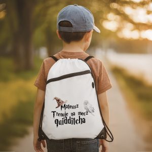 Personalizowany worek z nadrukiem na lekcje WF w szkole.