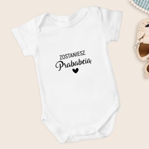 Biały rompers z napisem "Zostaniesz Prababcią" i małym sercem