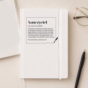 Notatnik z definicją Nauczyciel Nauczycielka to oryginalny prezent dla wychowawcy na zakończenie roku szkolnego.