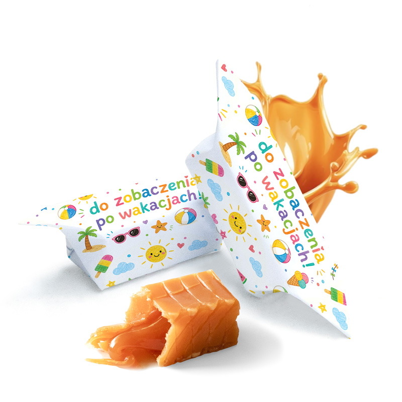 Opakowanie cukierków z napisem „do zobaczenia po wakacjach”, obok krówka