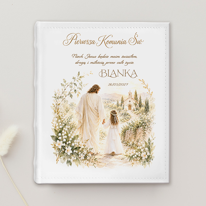 Album na zdjęcia z komunii.